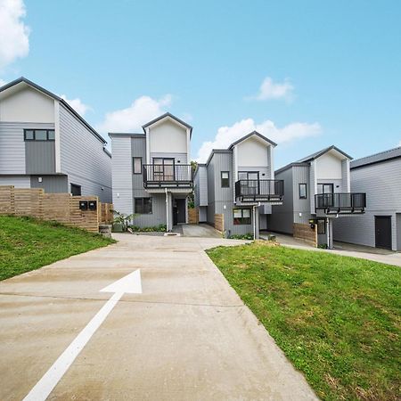West Harbour Modern 4-Bedroom Retreat Auckland Eksteriør bilde